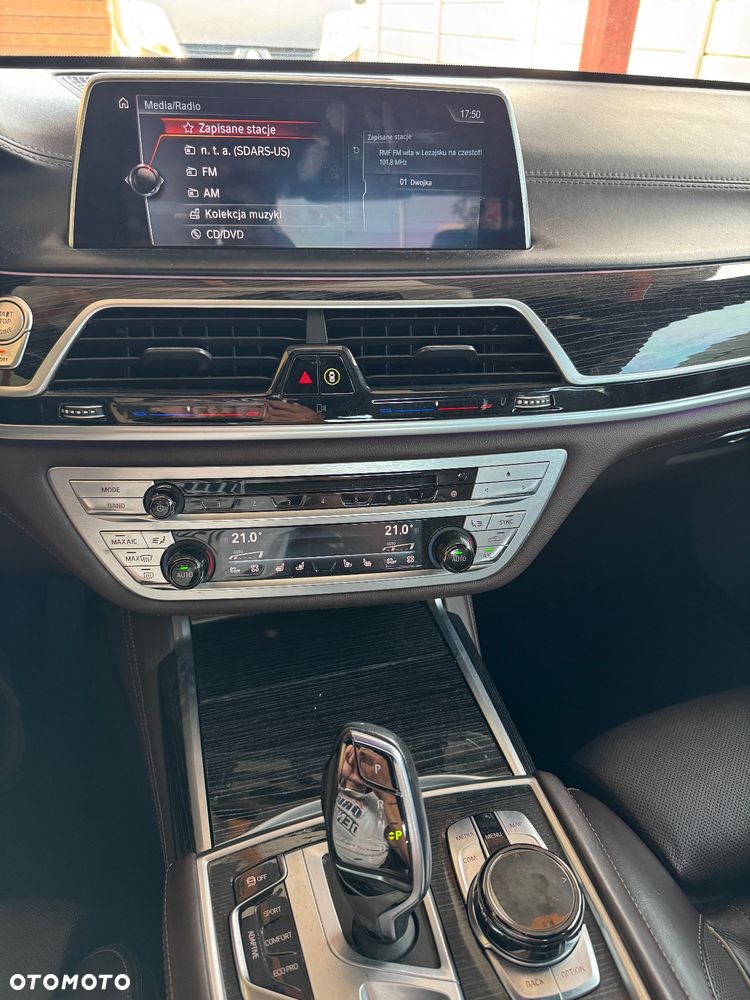 BMW Seria 7 740Li xDrive - 17