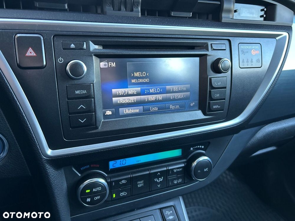 Toyota Auris - 14