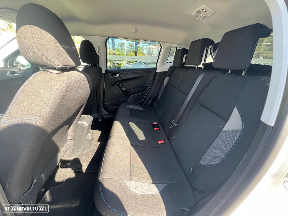 Peugeot 2008 1.2 PureTech Access - 7