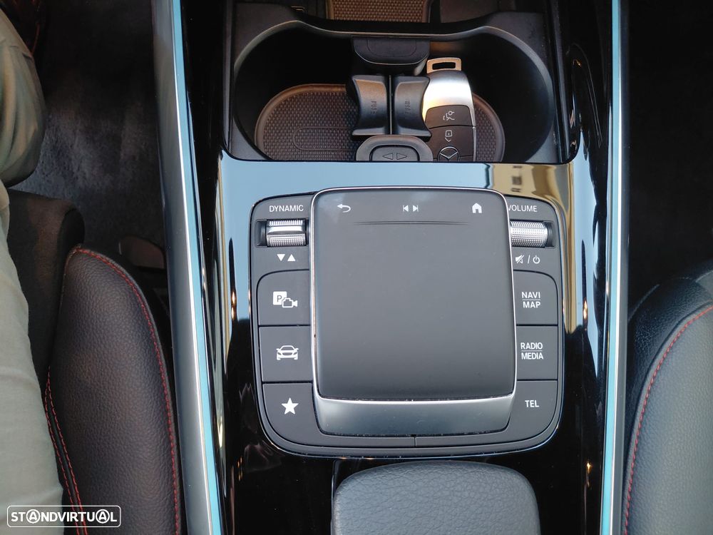 Mercedes-Benz GLA 200 AMG Line - 10