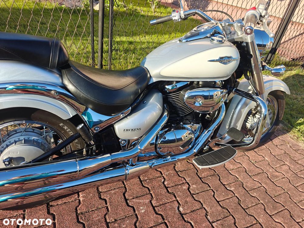 Suzuki Intruder - 5