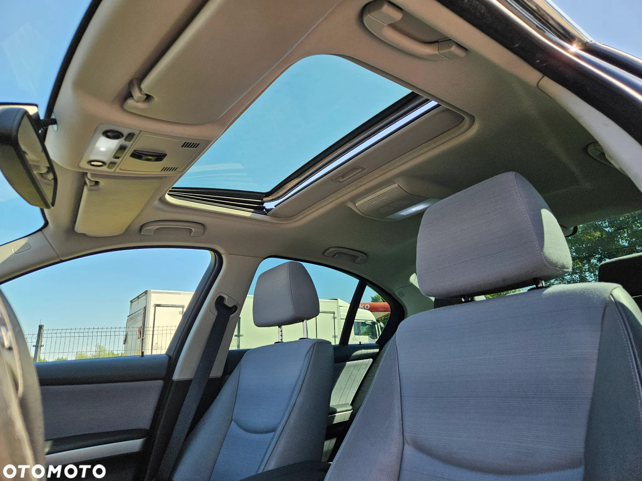 BMW Seria 3 320i - 14