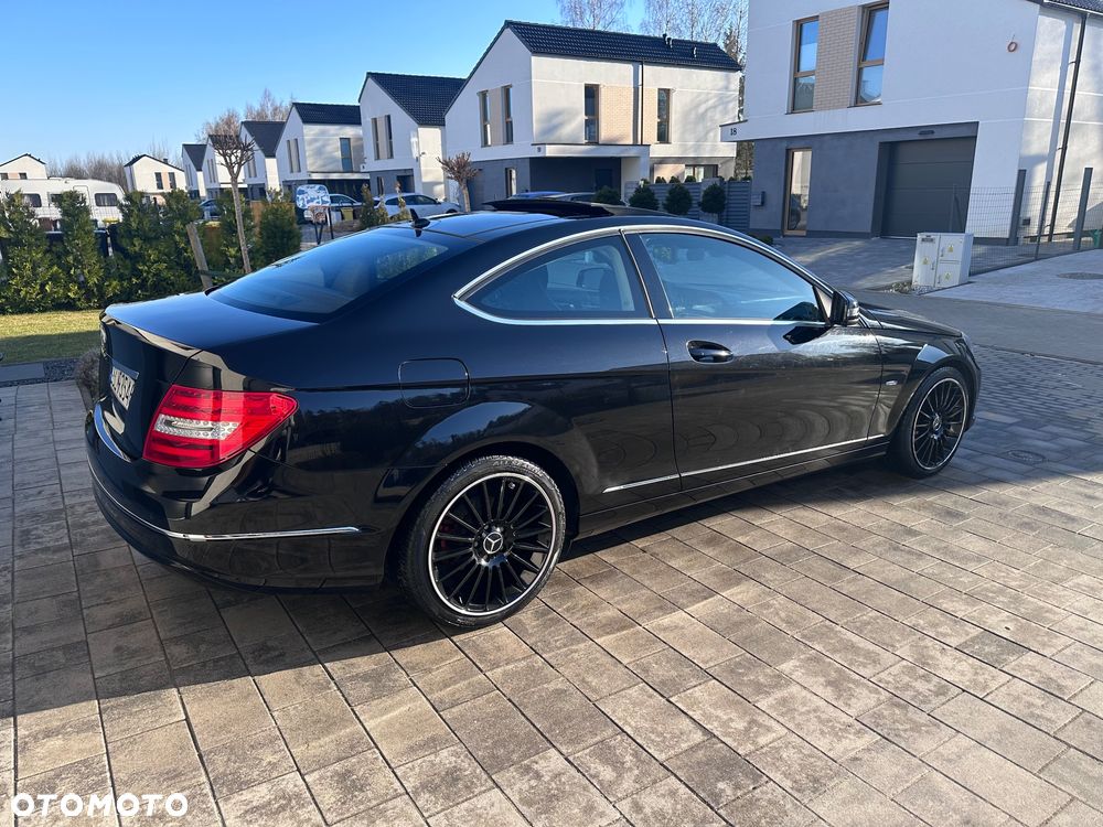 Mercedes-Benz Klasa C 180 BlueEFFICIENCY 7G-TRONIC - 4