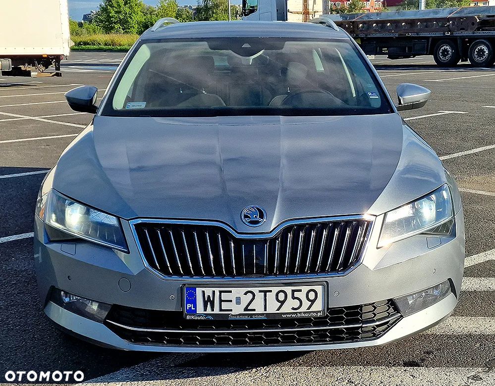 Skoda Superb 2.0 TDI 4x4 Style DSG - 12