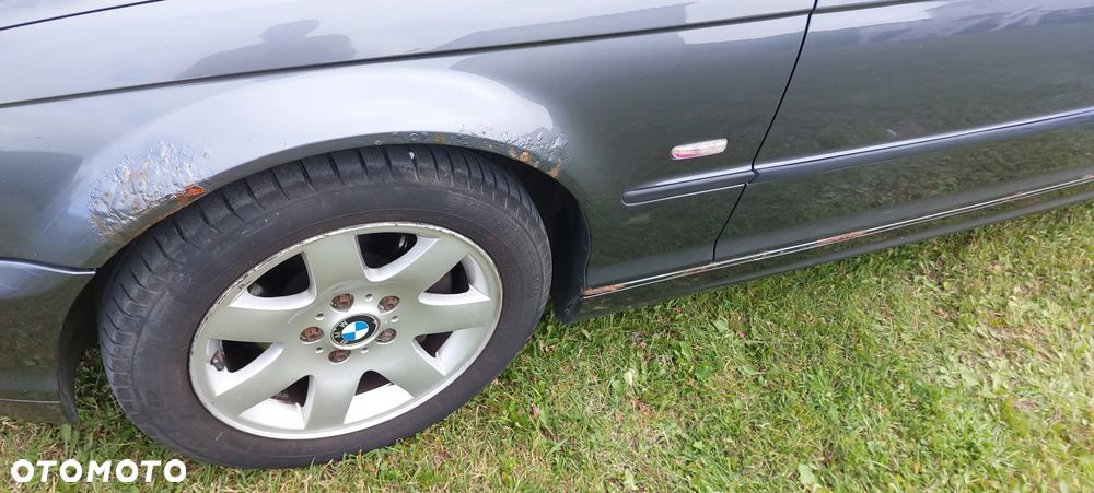 BMW Seria 3 323i - 15