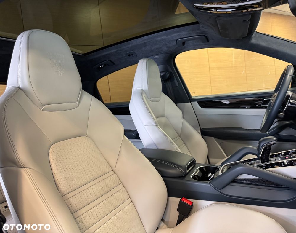 Porsche Cayenne - 19