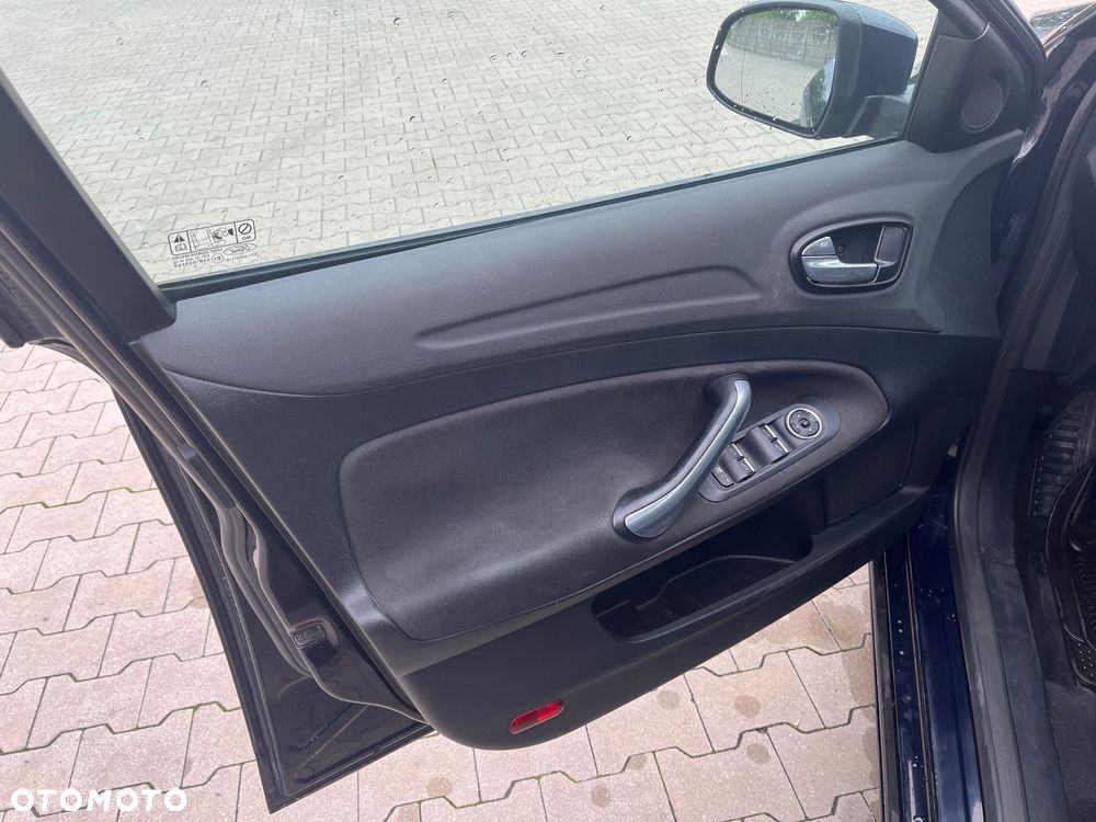 Ford Mondeo 1.8 TDCi Ambiente - 16