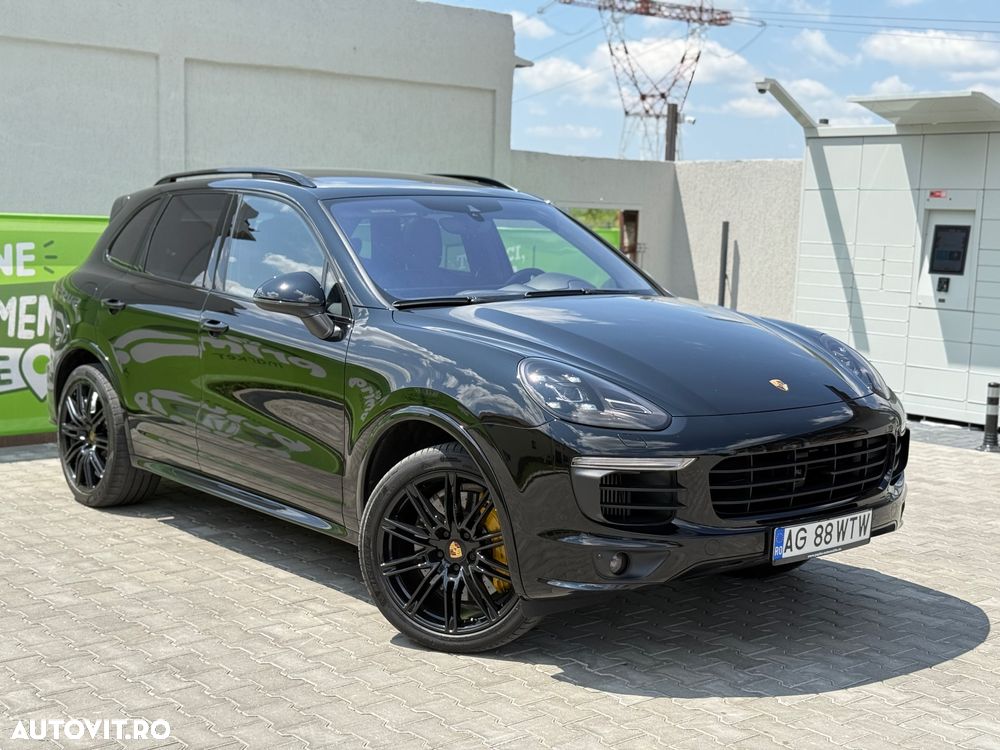 Porsche Cayenne 4.2 L S - 1