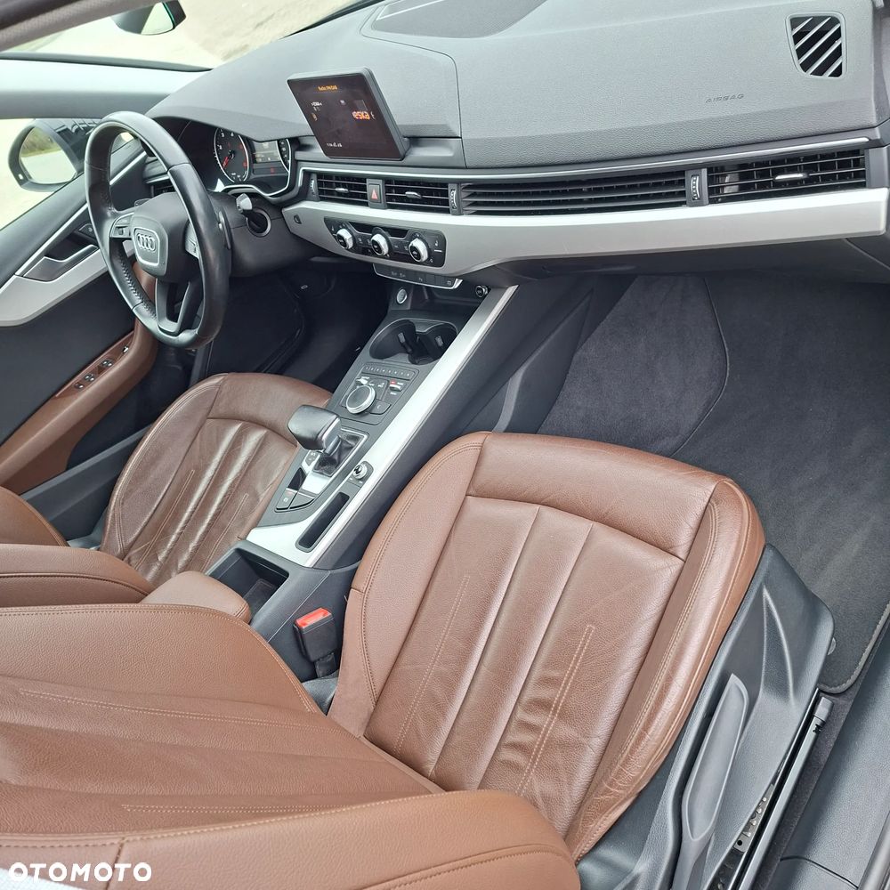 Audi A4 Limousine - 30