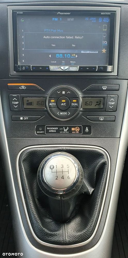 Toyota Auris - 12