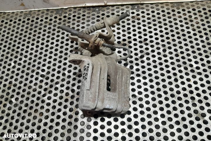 ETRIER SPATE DREAPTA Volkswagen VW Golf 6 [2008 - 2015] Hatchback 5-u - 2