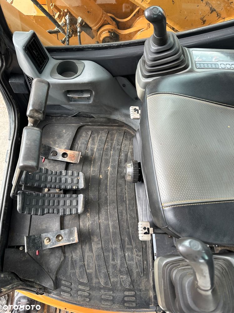 Case CX135SR  SUMITOMO - 10