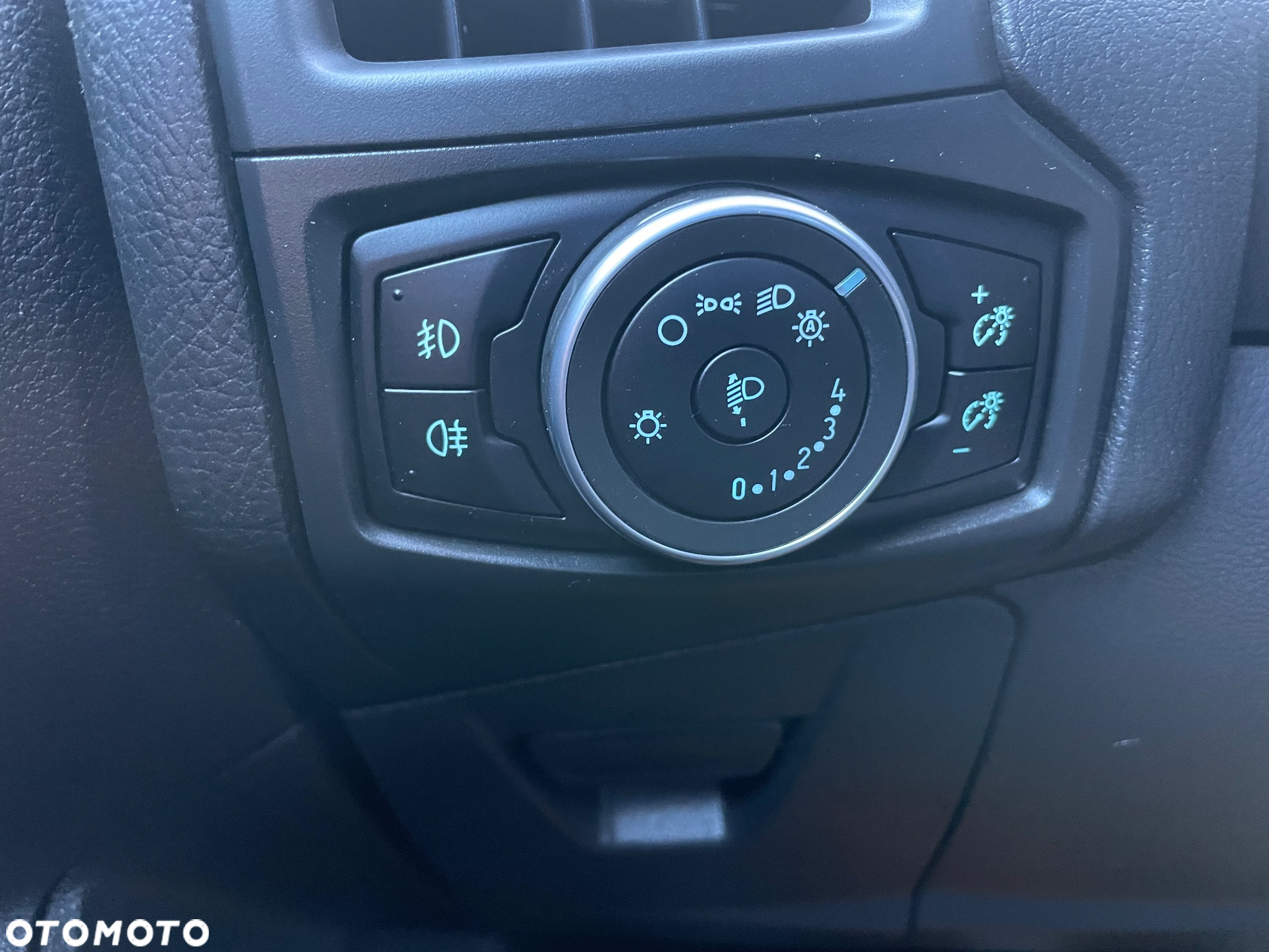 Ford Focus 1.5 EcoBoost Start-Stopp-System Titanium - 32