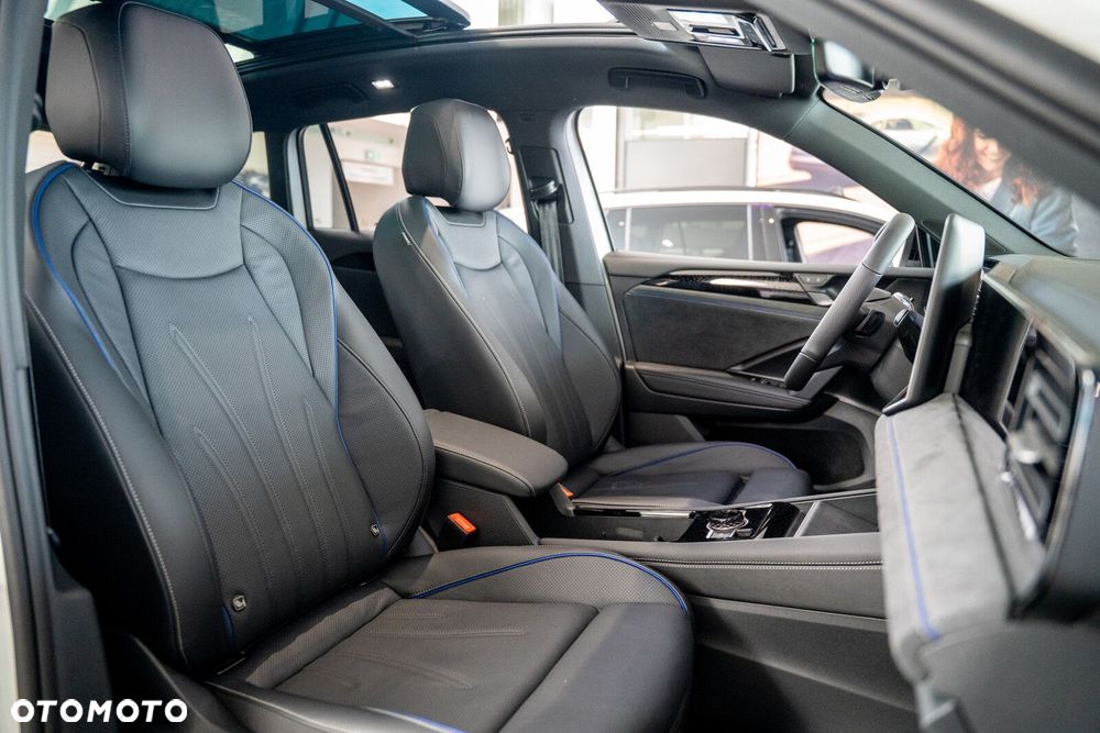Volkswagen Tiguan - 9