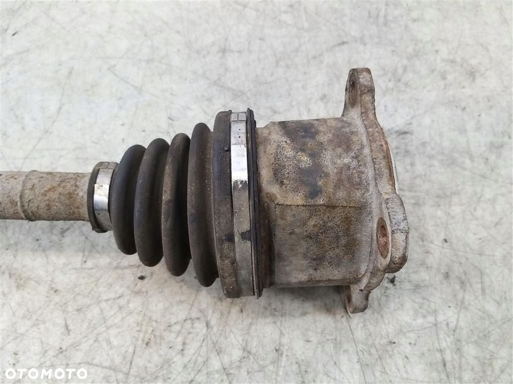 Półoś tylna tył lewa Lexus IS I 2.0B 155KM 1999-2005 ABS - 2