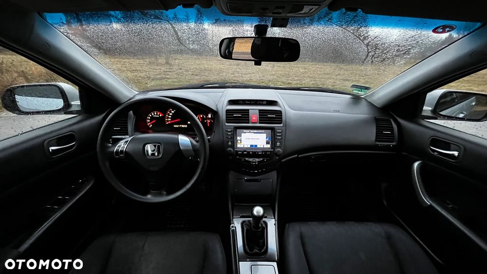 Honda Accord 2.0 i Executive - 21