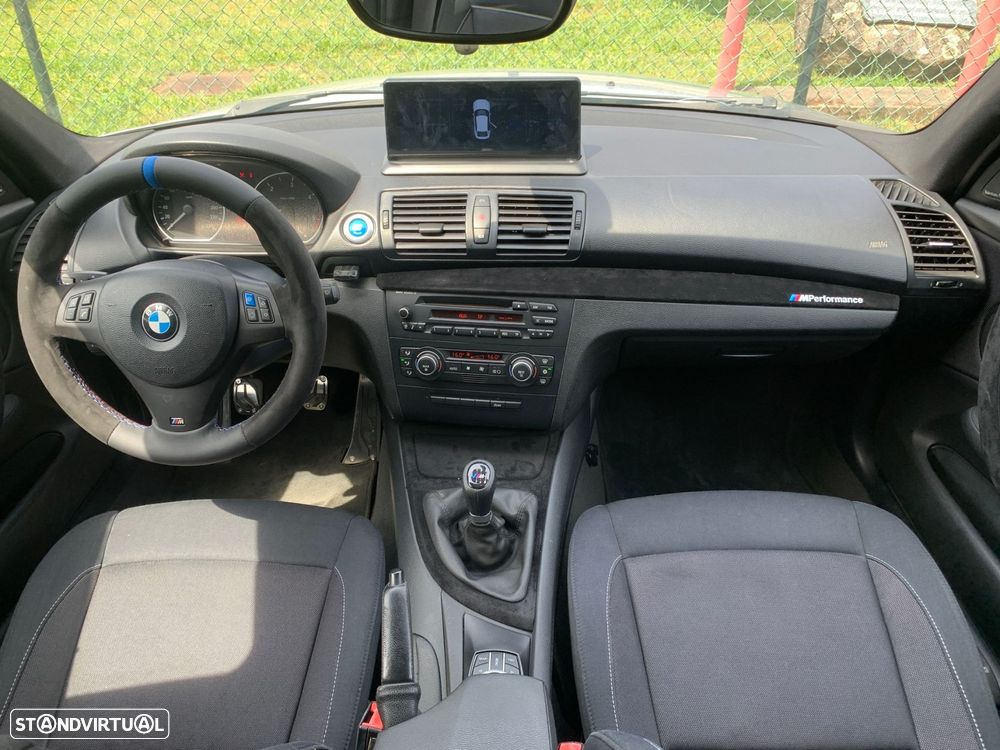 BMW 118 d Pack M - 15