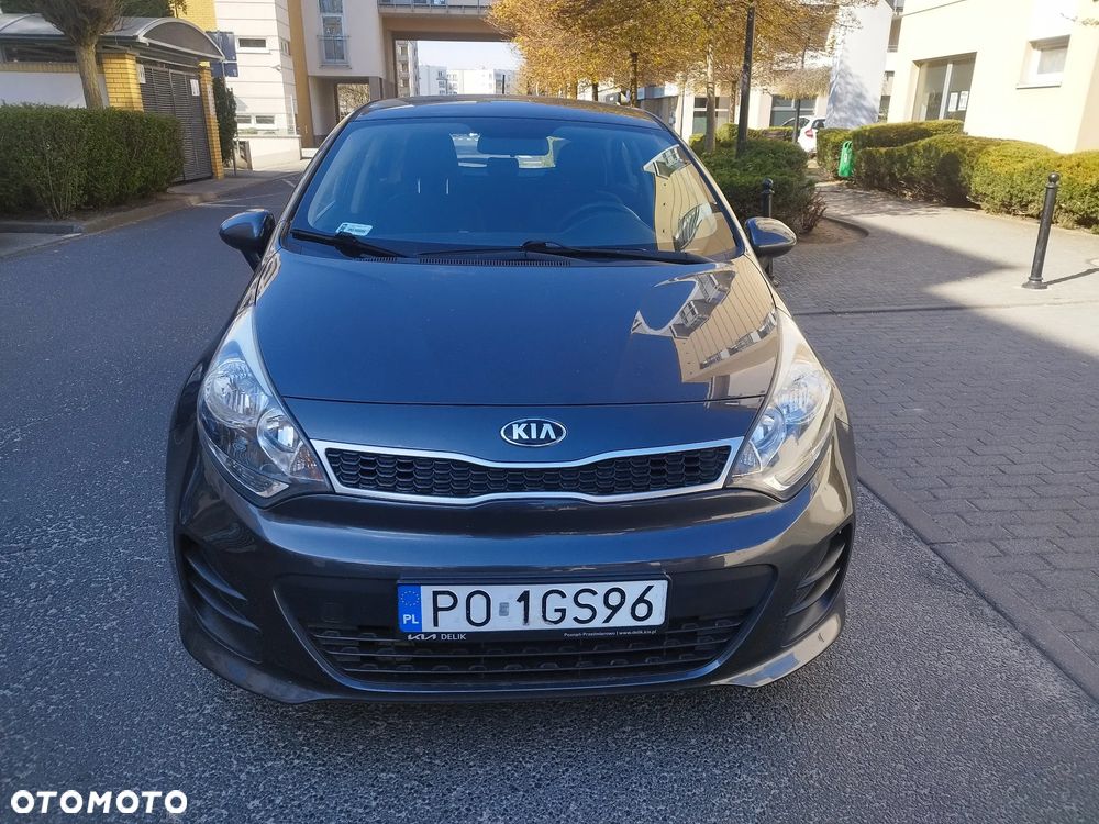 Kia Rio 1.2 L - 8
