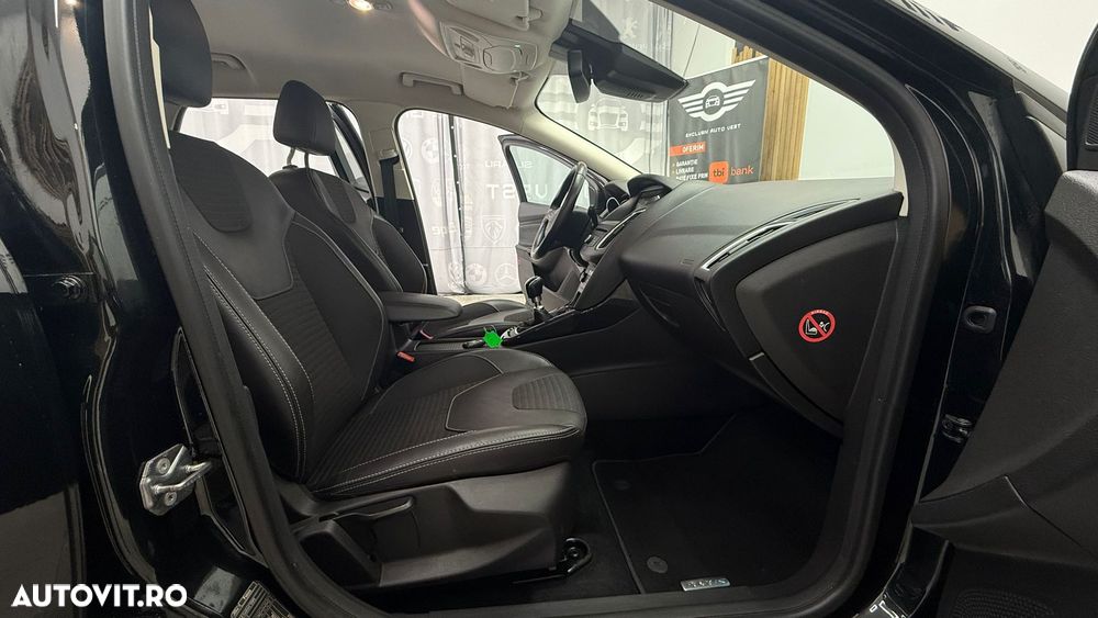 Ford Focus 1.0 EcoBoost Titanium - 19