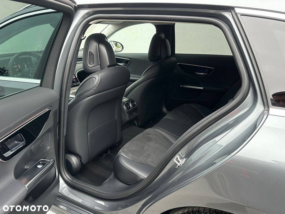 Mercedes-Benz Klasa C 220 d 9G-TRONIC AMG Line - 28