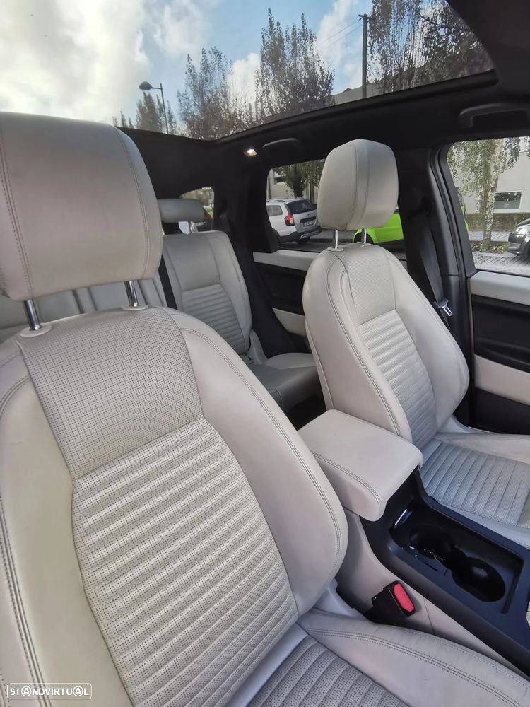 Land Rover Discovery Sport 2.0 eD4 HSE Luxury - 12