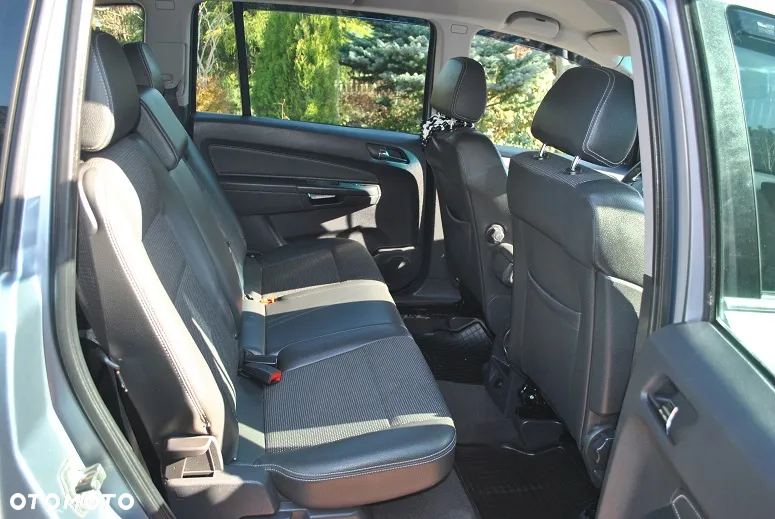 Opel Zafira - 11
