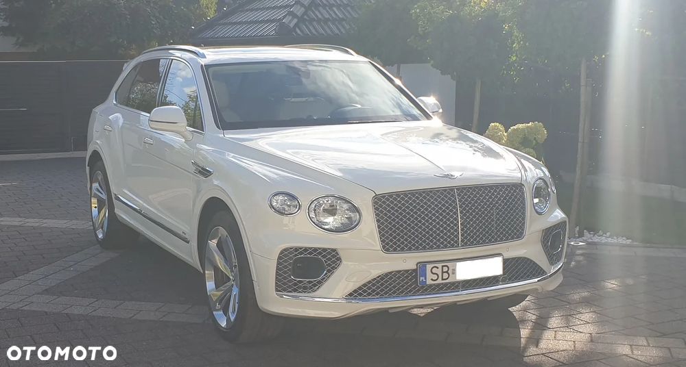Bentley Bentayga - 4