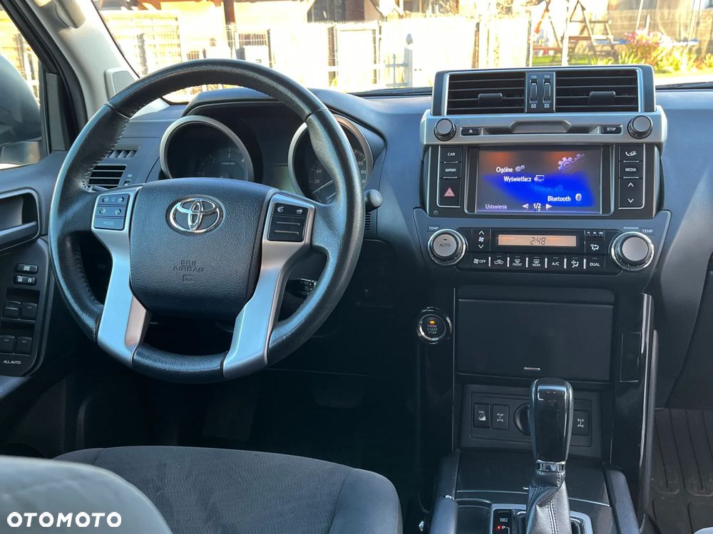 Toyota Land Cruiser - 6