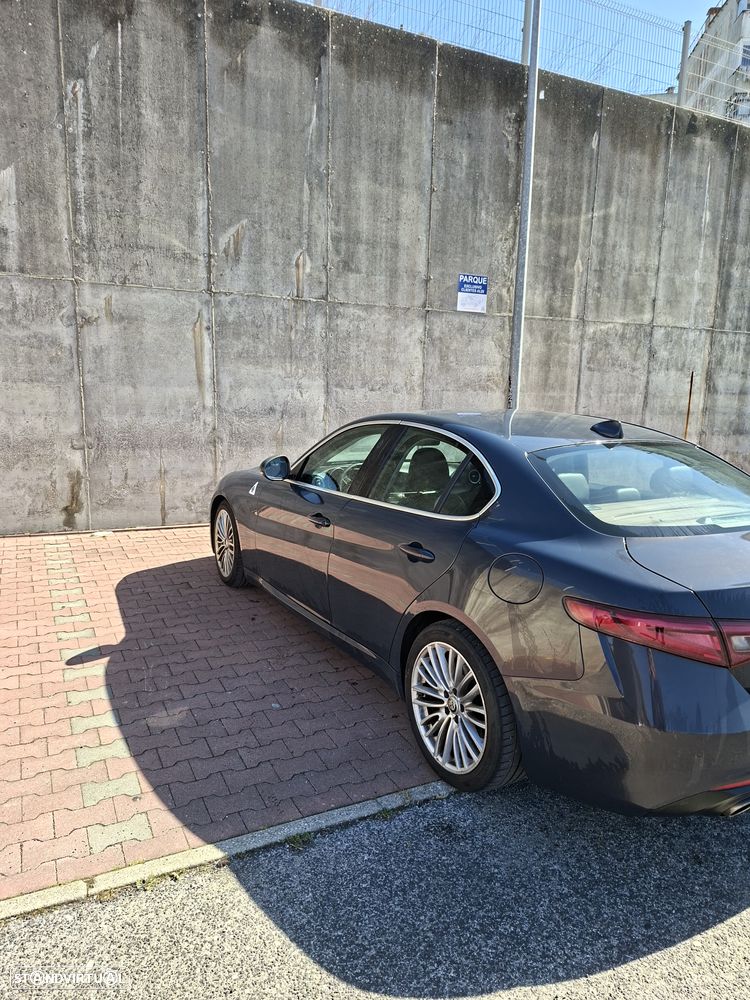Alfa Romeo Giulia 2.2 D Super - 5