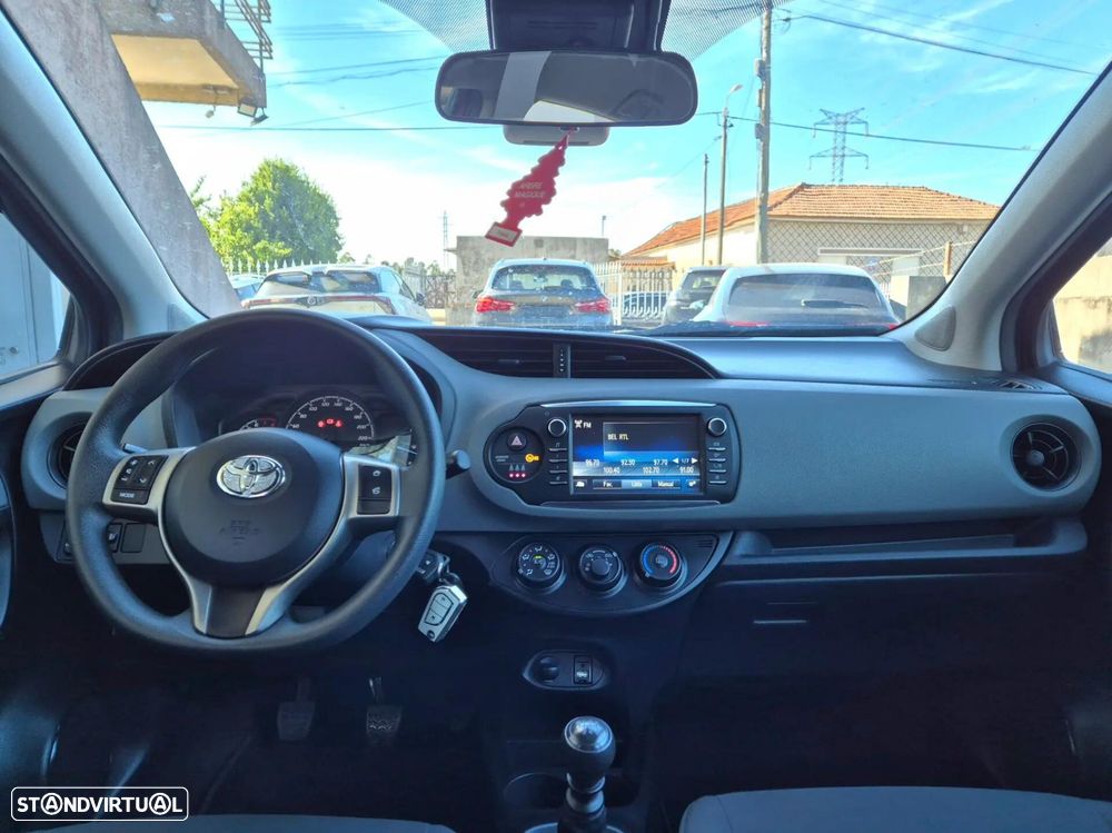 Toyota Yaris 1.5 VVT-i Active - 16