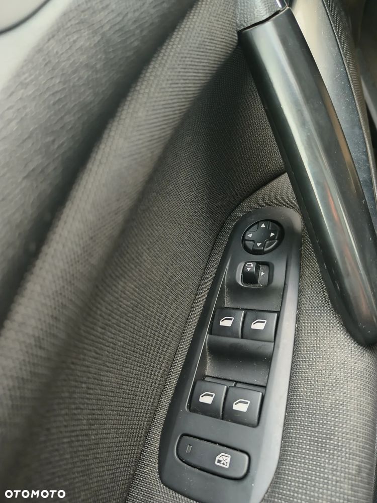 Peugeot 308 BlueHDi FAP 130 EAT8 Stop & Start Allure - 19