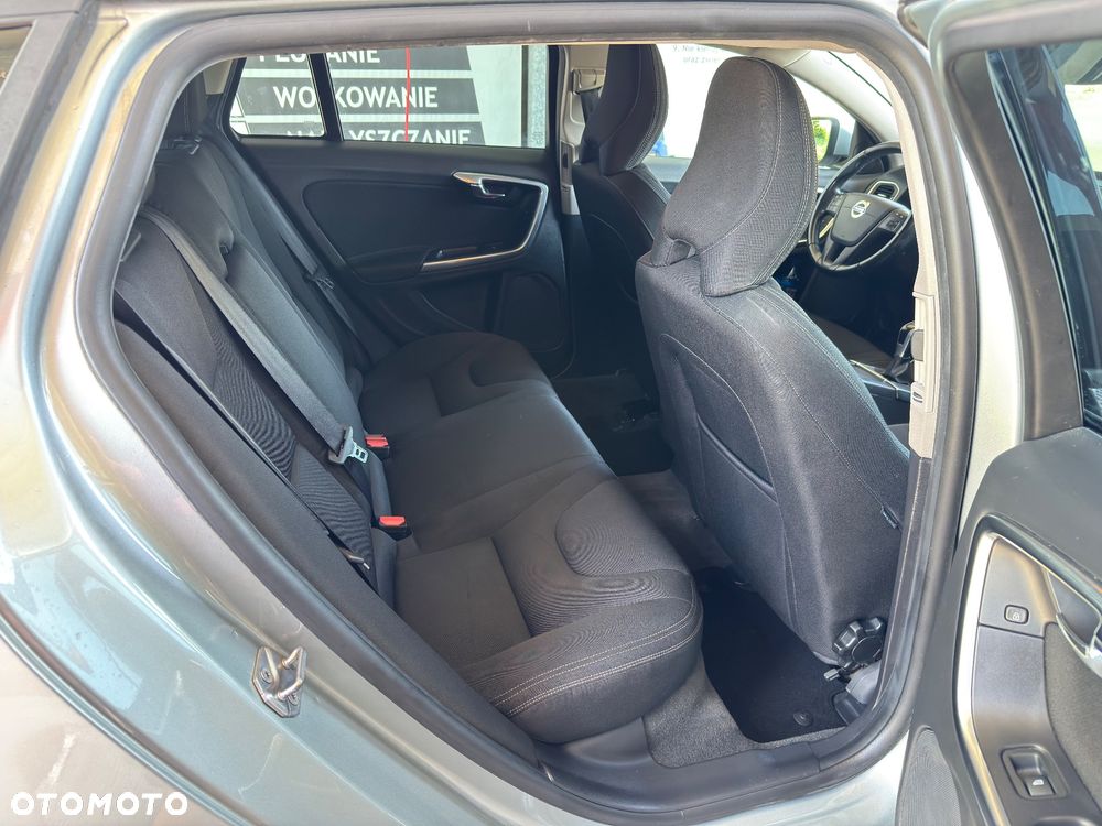 Volvo V60 D4 Kinetic - 20