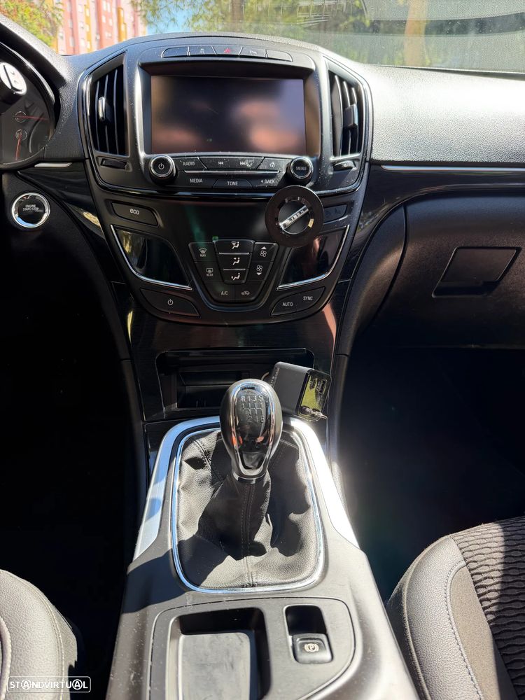 Opel Insignia Sports Tourer - 25