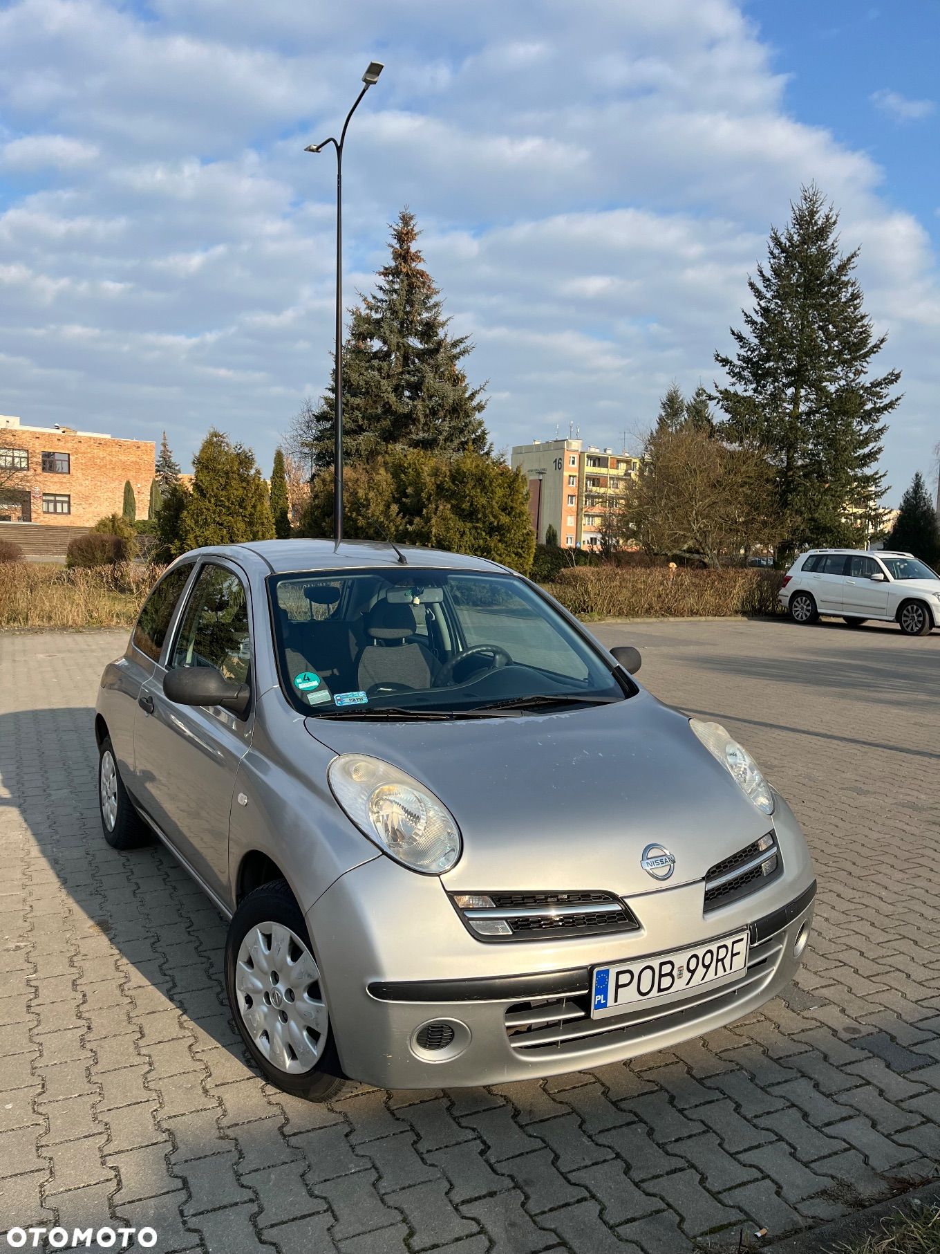 Nissan Micra - 1
