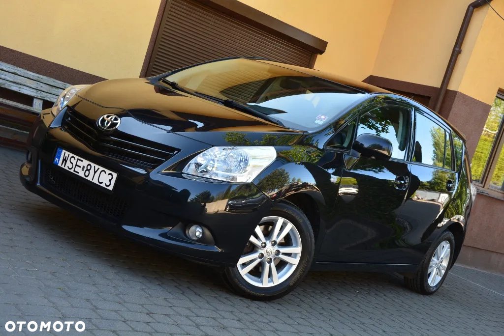 Toyota Verso 1.8 Sol plus NAVI 7os - 3