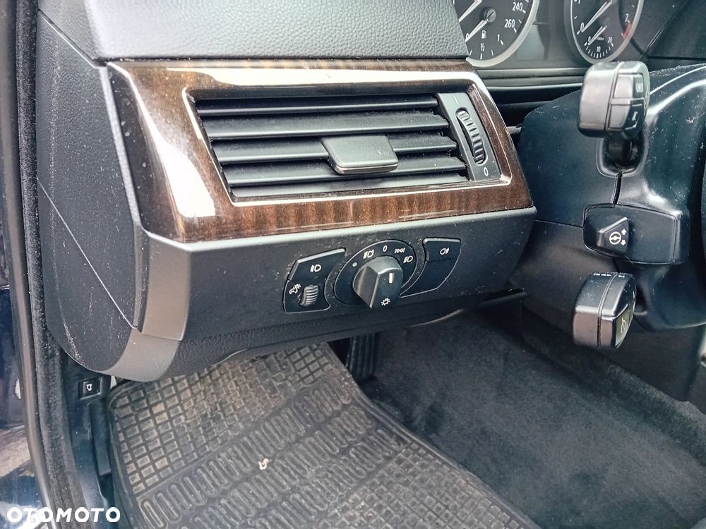 BMW Seria 5 530i - 16