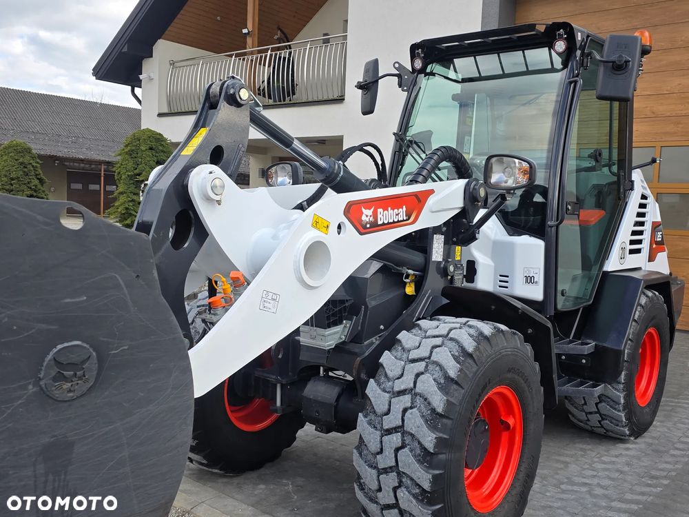 Bobcat Bobcat Ładowarka kołowa Bobcat L 85 jak nowa sprowadzona z Niemiec zadbana łyżka widły serwisowana Cat kamera - 20