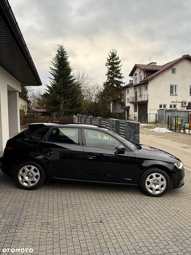 Audi A3 Sportback 1.6 TDI Ambition - 5