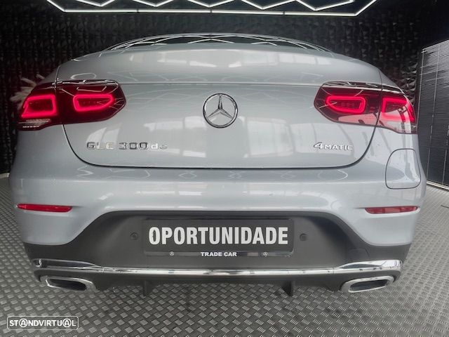 Mercedes-Benz GLC 300 de Coupe 4Matic 9G-TRONIC AMG Line Plus - 35