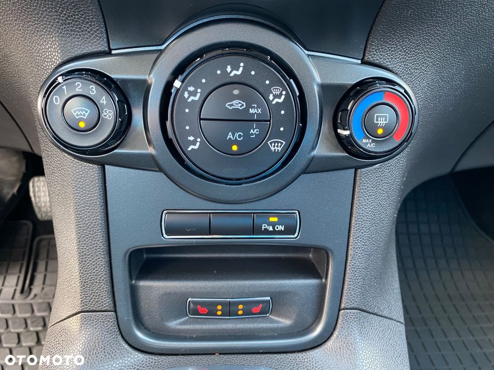 Ford Fiesta 1.25 Titanium EU5 - 20