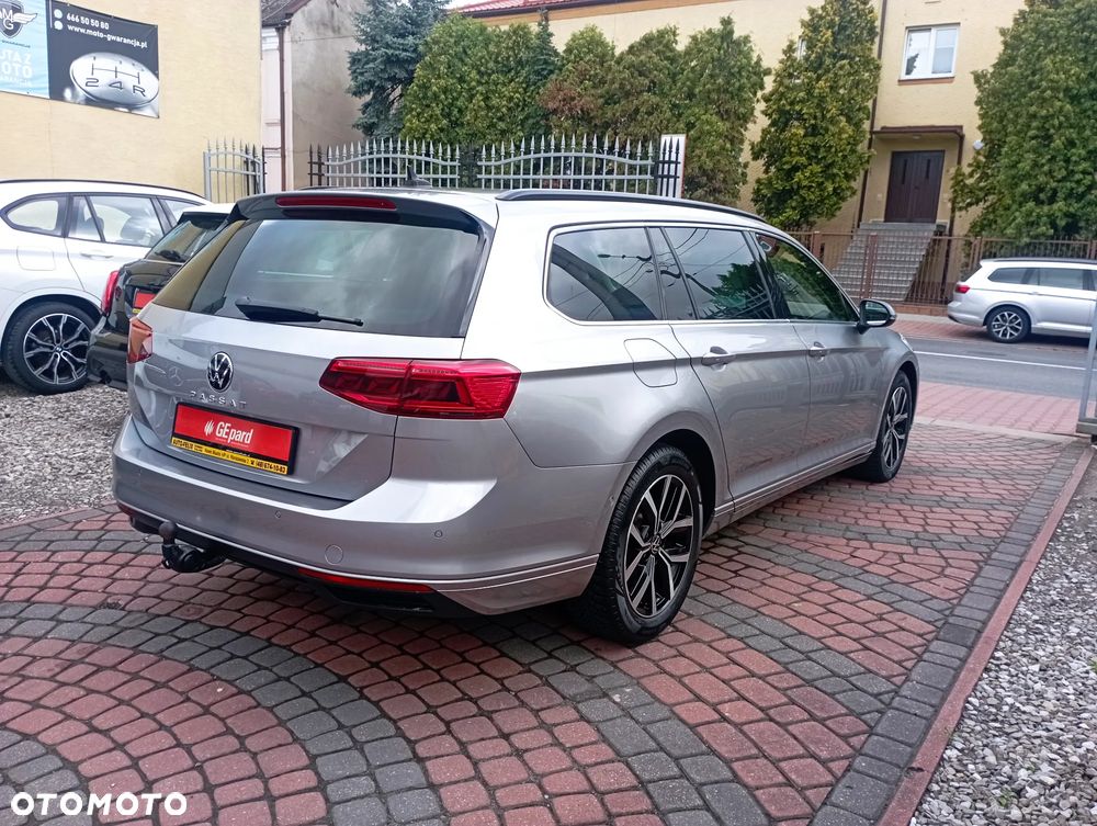 Volkswagen Passat Variant 2.0 TDI SCR Business Plus DSG - 4