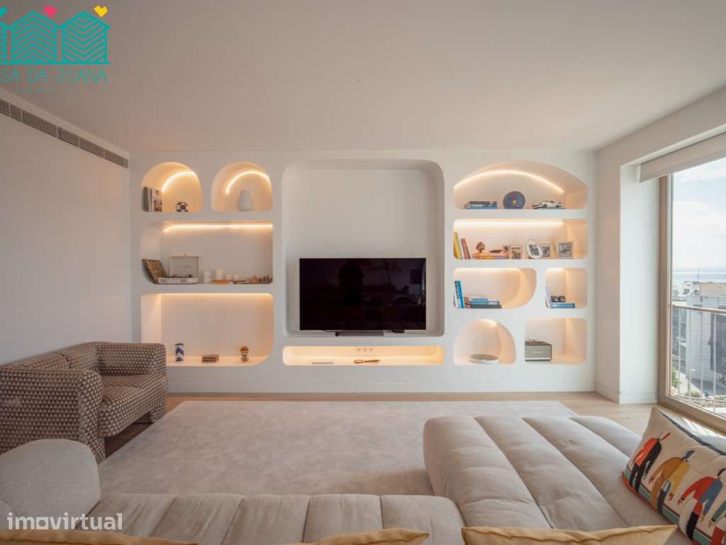 Apartamento T4 com Lugares de Garagem no Centro de Lisboa - Grande imagem: 2/60