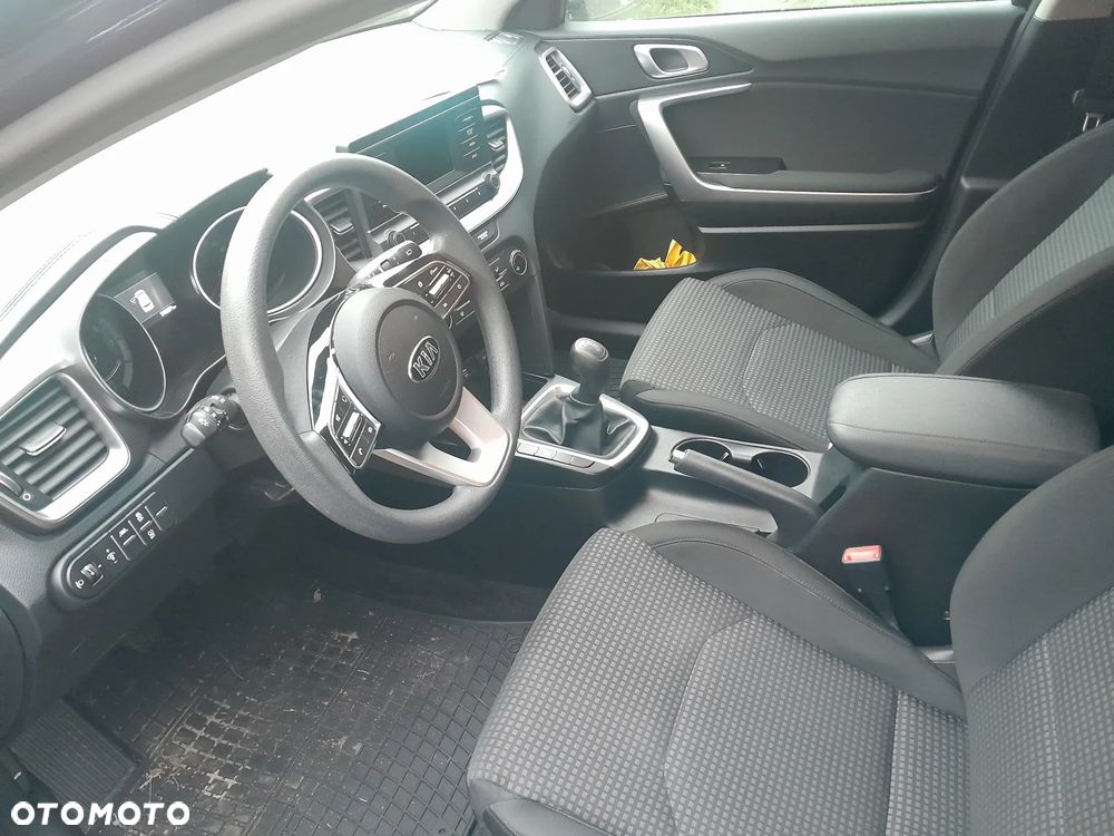 Kia Ceed 1.0 T-GDI S - 10