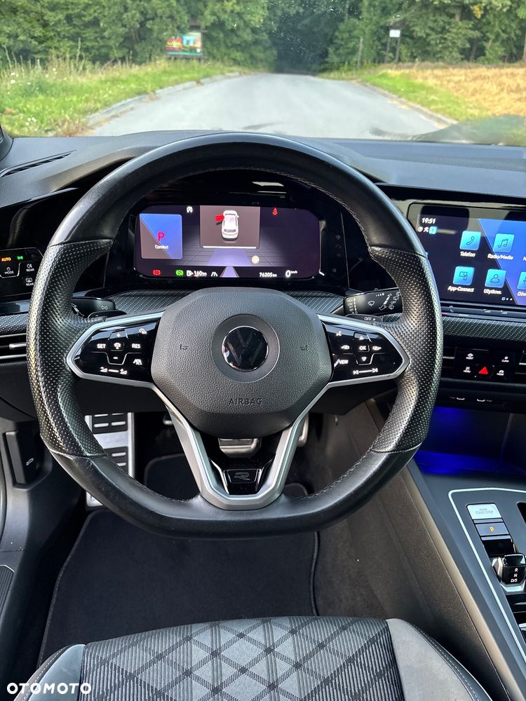 Volkswagen Golf 1.5 eTSI OPF DSG R-Line - 25