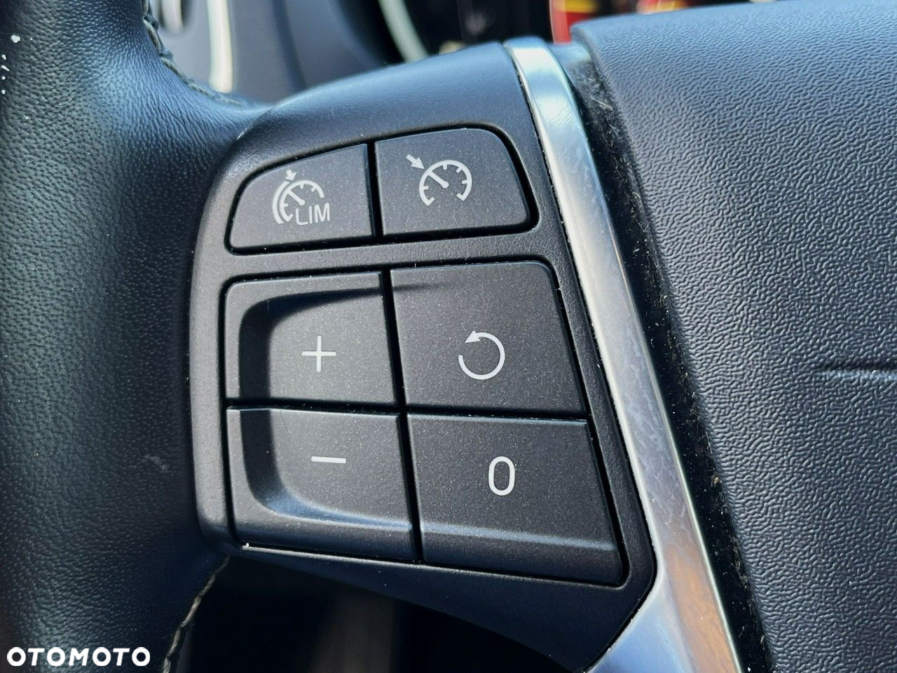 Volvo V40 T3 Geartronic RDesign - 17