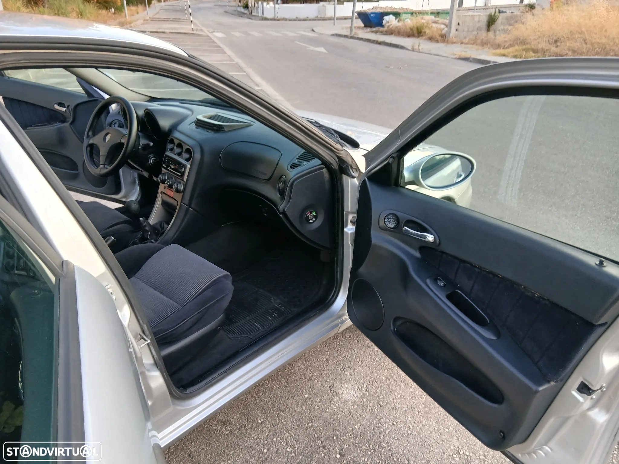 Alfa Romeo 156 1.9 JTD - 12