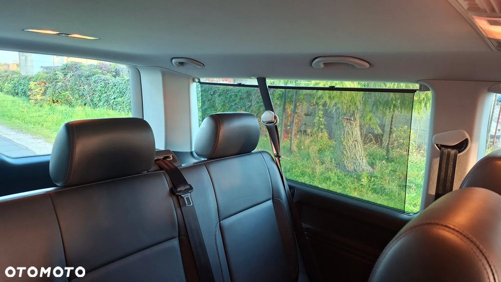 Volkswagen Caravelle - 30