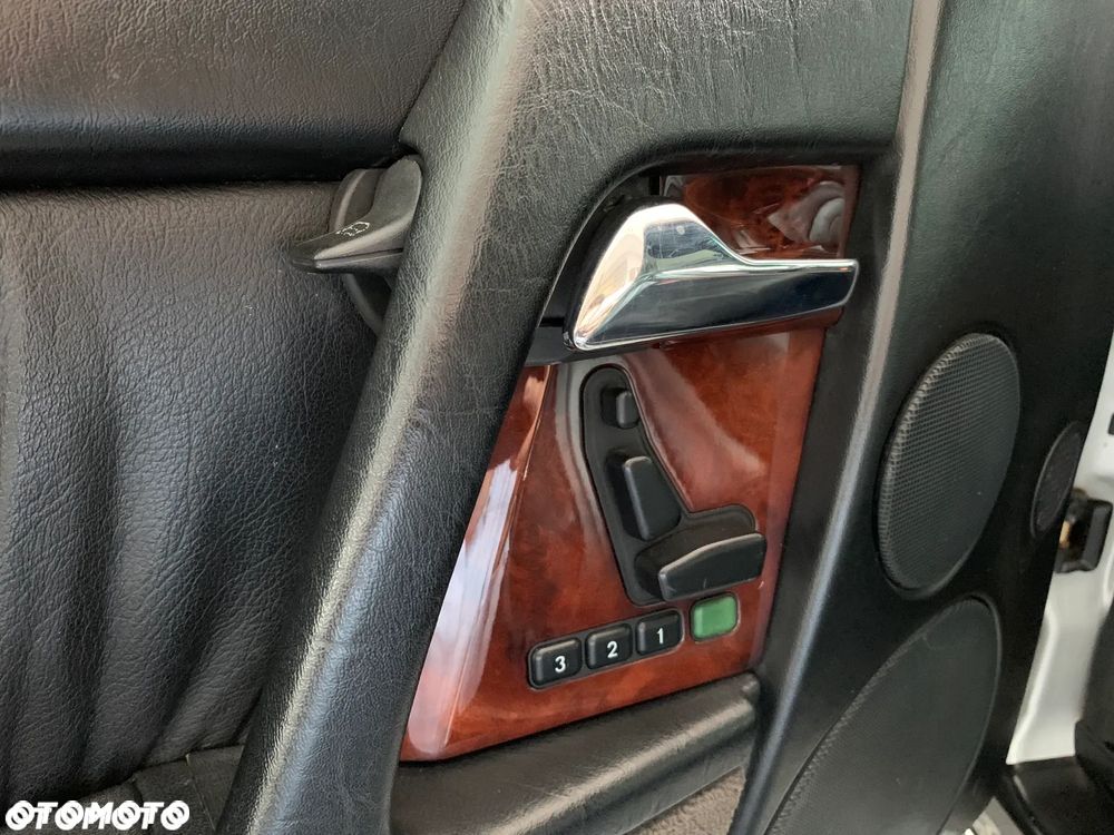 Mercedes-Benz SL - 22