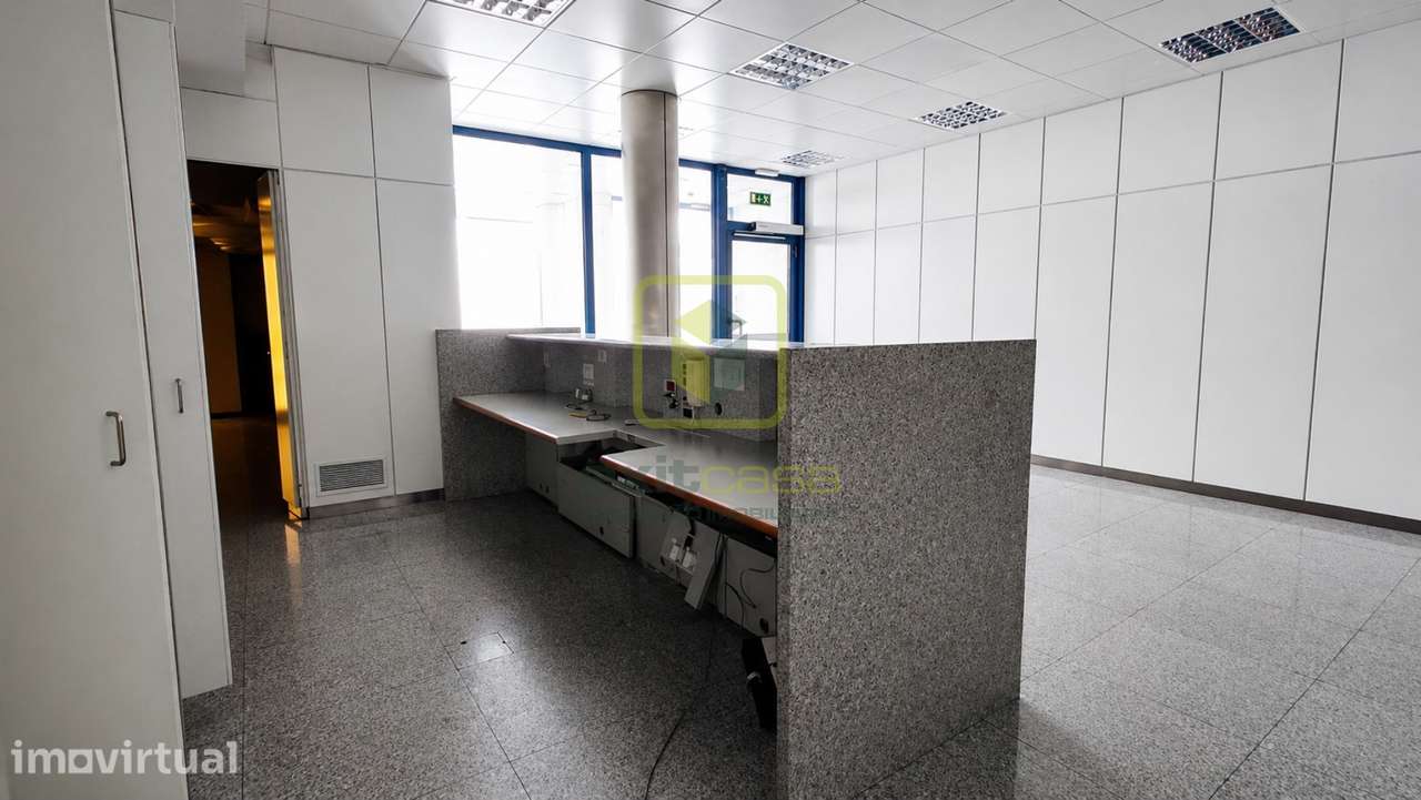 Loja para Arrendamento em Aveiro - Grande imagem: 2/12