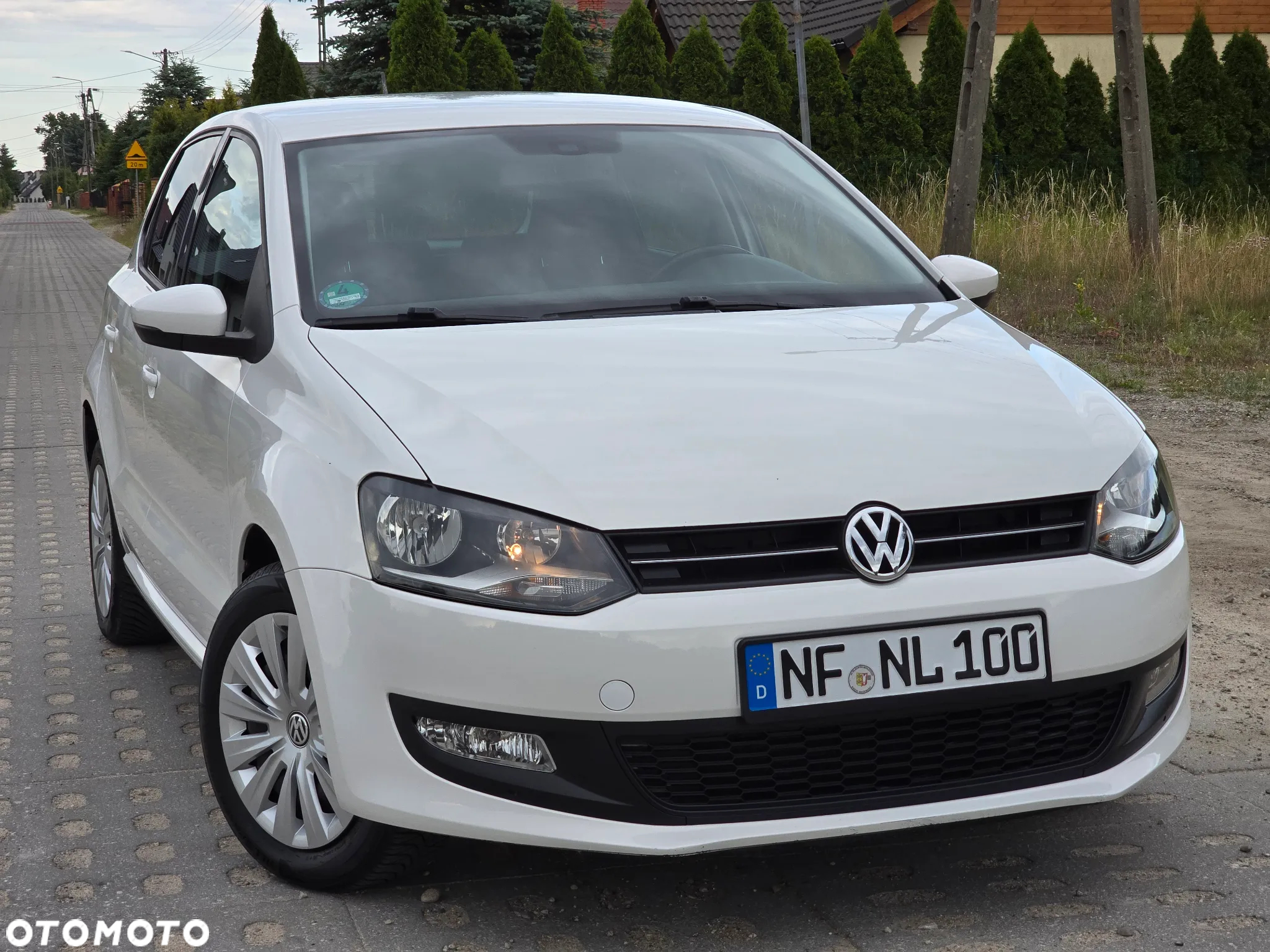 Volkswagen Polo 1.4 DSG Team - 17